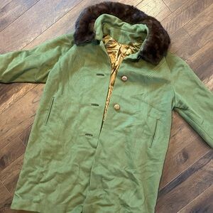 Vintage Wool Green Fur-Collar  Coat with Gold Colored Lining